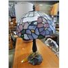 Image 1 : LEADED GLASS TIFFANY STYLE TABLE LAMP