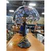 Image 2 : LEADED GLASS TIFFANY STYLE TABLE LAMP