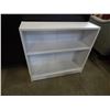 Image 2 : WHITE 2 FOOT BOOKSHELF