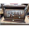 Image 1 : ANTIQUE ROLL TOP WOODEN BREAD BOX