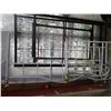 Image 3 : WHITE METAL DAY BED