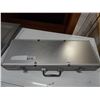 Image 1 : CASED POKER SET