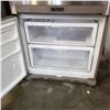 Image 4 : STAINLESS SAMSUNG REFRIDGERATOR W/ BOTTOM FREEZER 2 DRAWER - TESTED AND WORKING