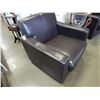 Image 2 : LEATHER ARM CHAIR