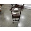 Image 3 : VINTAGE SMOKERS STAND