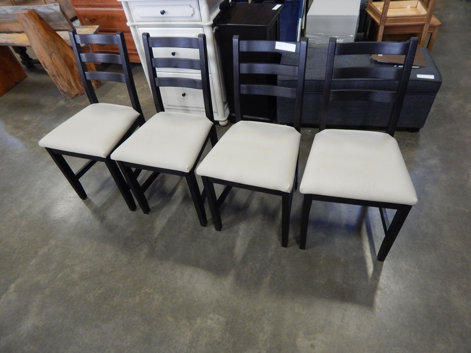 4 BLACK IKEA DINING CHAIRS W/ WHITE SEATS - Big Valley Auction 4 BLACK IKEA DINING CHAIRS W/ WHITE SEATS - Big Valley Auction on {keyword}