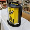 Image 2 : LEATHERMAN DISPLAY CASE