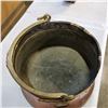Image 3 : HAND HAMMERED COPPER CAULDRON