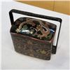 Image 2 : VINTAGE DRAGON EASTERN LUNCH BOX