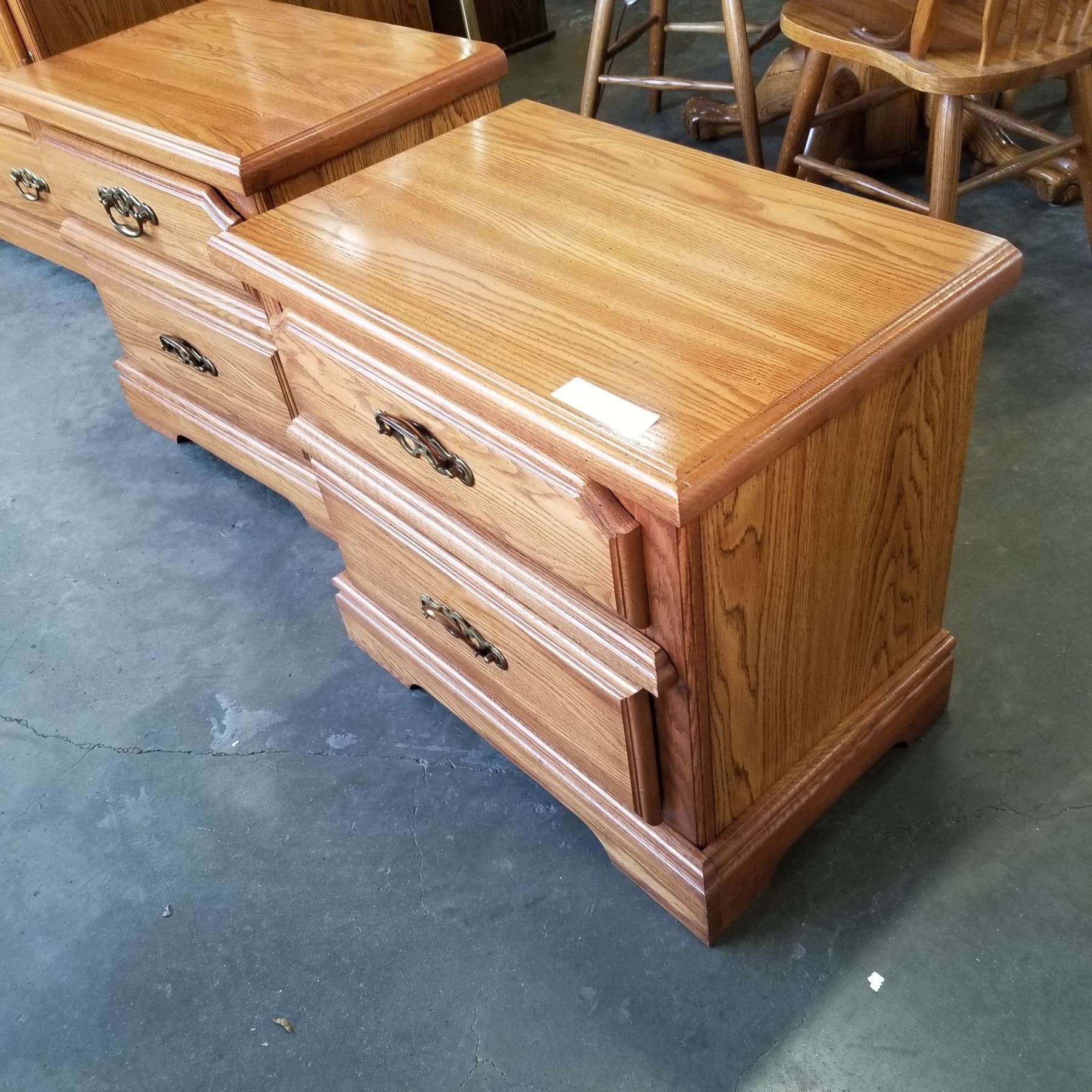 PAIR OF OAK 2 DRAWER NIGHTSTANDS