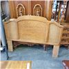 Image 1 : OAK QUEENSIZE HEADBOARD AND ROLLER FRAME