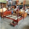 Image 1 : QUEENSIZE 4 POSTER BEDFRAME