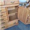 Image 3 : 6 DRAWER OAK WARDROBE