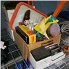 Image 1 : PITNEY BOES SCALE AND VINTAGE COLLECTIBLES