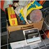 Image 2 : PITNEY BOES SCALE AND VINTAGE COLLECTIBLES