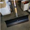 Image 2 : TRUE TEMPER METAL ICE SHOVEL