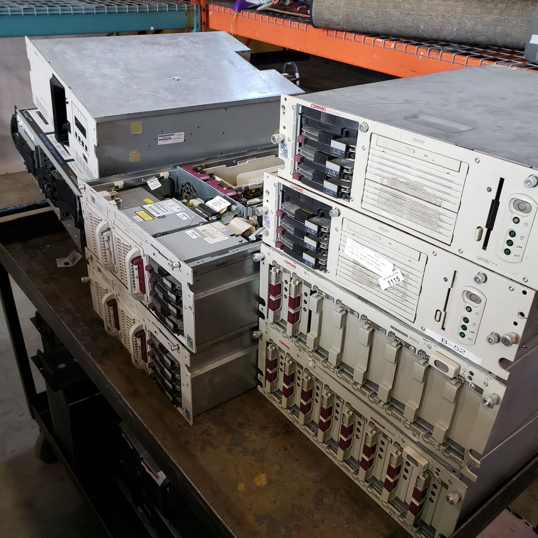 9 SERVERS - 2 COMPAQ PROLIANT 6400R, 2 1850R, 2 STORAGE SYSTEM UE, NET ...