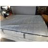 Image 2 : SEALY POSTURE PEDIC QUEENSIZE TIGHT TOP MATTRESS