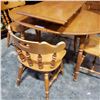Image 2 : OVAL MAPLE DINING TABLE WITH LEAF AND 4 CHAIRS
