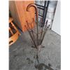 Image 1 : METAL UMBRELLA STAND