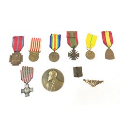 WWI French Medals & Plaque (10)