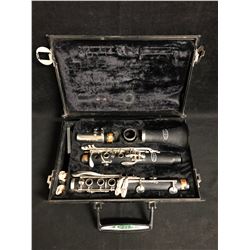 CLARINET WITH CASE COMPLETE