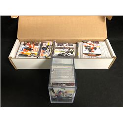 HOCKEY TRADING CARDS LOT