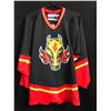 Image 1 : CALGARY FLAMES ALTERNATE HOCKEY JERSEY (MEDIUM)