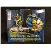 Image 2 : IRON MAIDEN "FEAR OF THE DARK" INCLUDES EXCLUSIVE EDDIE 1:24 SCALE FIGURINE, COLLECTORS PATCH & CD