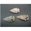 Image 1 : (3) ARROW-HEADS, AGE UNKOWN