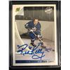 Image 1 : RED KELLY SIGNED ULTIMATE TRADING HOCKEY CARD