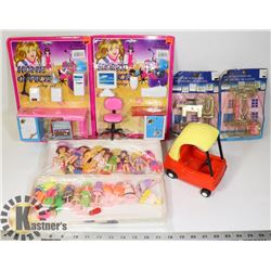 VINTAGE SEALED MINI DOLLHOUSE