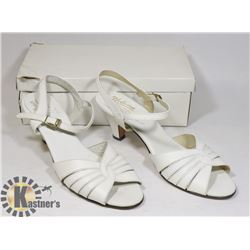 WOMEN'S HELENA SHOES (SIZE 7-8)