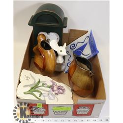 ESTATE COLLECTION OF VINTAGE HOME DÉCOR