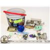 Image 1 : ANGRY BIRDS TUB WITH ASSORTED COLLECTIBLES
