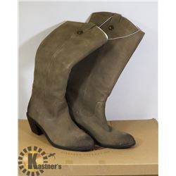 NEW GENUINE 1976 GENUINE LEATHER BOOTS SZ 8