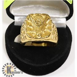FREE MASONS GOLD TONED RING SZ 13.5
