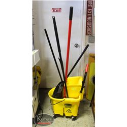 COMMERCIAL MOP-BUCKET W/ WRINGER & MOP HANDLE