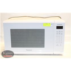 WHITE PANASONIC 1100W MICROWAVE