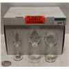 Image 1 : 16 WINE GLASSES W/ 7 CHAMPAGNE GLASSES