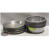 Image 1 : 8 - 9" PIE PLATES AND 9 - 8" CAKE PANS