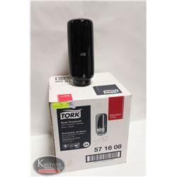 CASE OF 4 NEW TORK SOAP DISPENSERS  W/ SENSOR FOAM