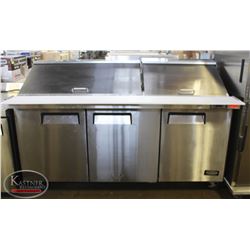 BAILIFF SEIZURE: S/S NELLA 3-DOOR MEGA-TOP