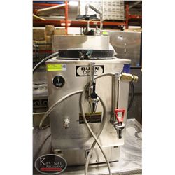 S/S BUNN COFFEE URN BREWER