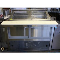 QBD SANDWICH PREP TABLE WITH INSERTS & CUTTING