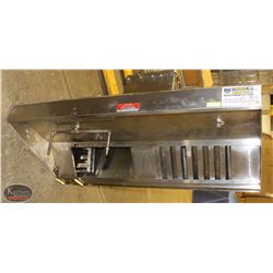 QUEST 5' STAINLESS STEEL HOOD W/ GREASE TRAPS