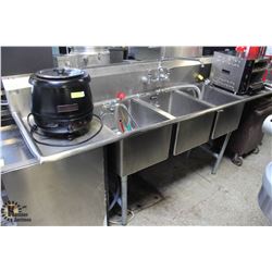 STAINLESS STEEL 3 WELL SINK W/ DOUBLE DRAINBOARD,