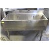 Image 1 : STAINLESS STEEL BAR SINK W/ NO INSERTS