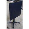 Image 2 : CHAMPION BLACK STEEL FOLDING CAFE TABLE