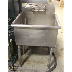 QUEST SINGLE-WELL SINK